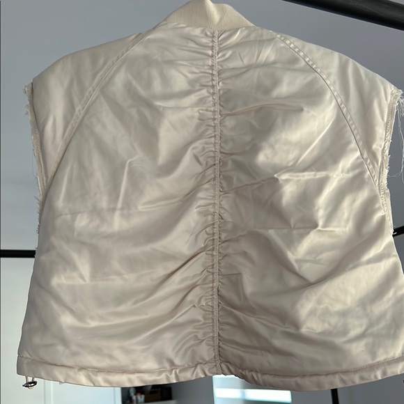 Zara neutral vest - Picture 3 of 7